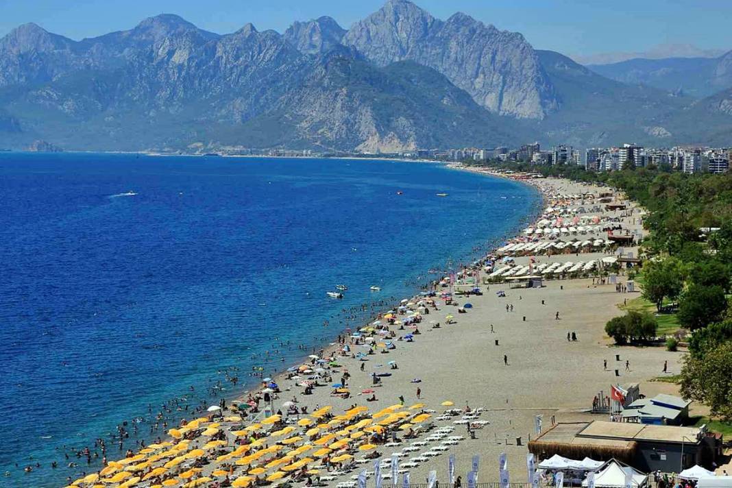 O kente geçen yıl 8 milyon ziyaretçi geldi: Bu yıl 12 milyon kişi bekleniyor! Yerli yabancı turistler akın ediyor 18